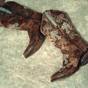 Corral Whiskey Turquoise 3 Cross Snip Toe Women Boot size 6M stacked Heels